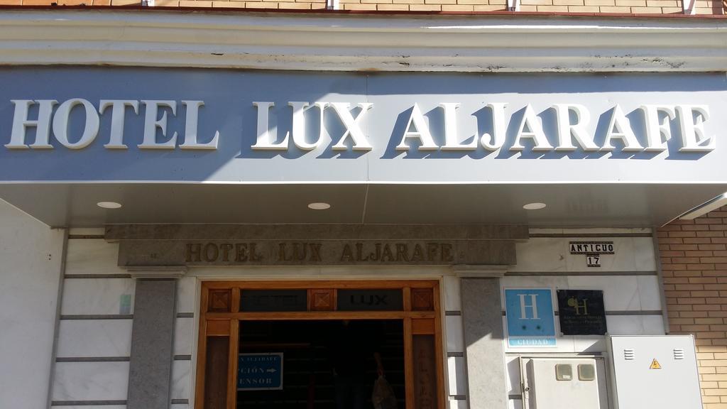 Hotel Lux Aljarafe Μαϊρένα δελ Αλχαράφε Εξωτερικό φωτογραφία