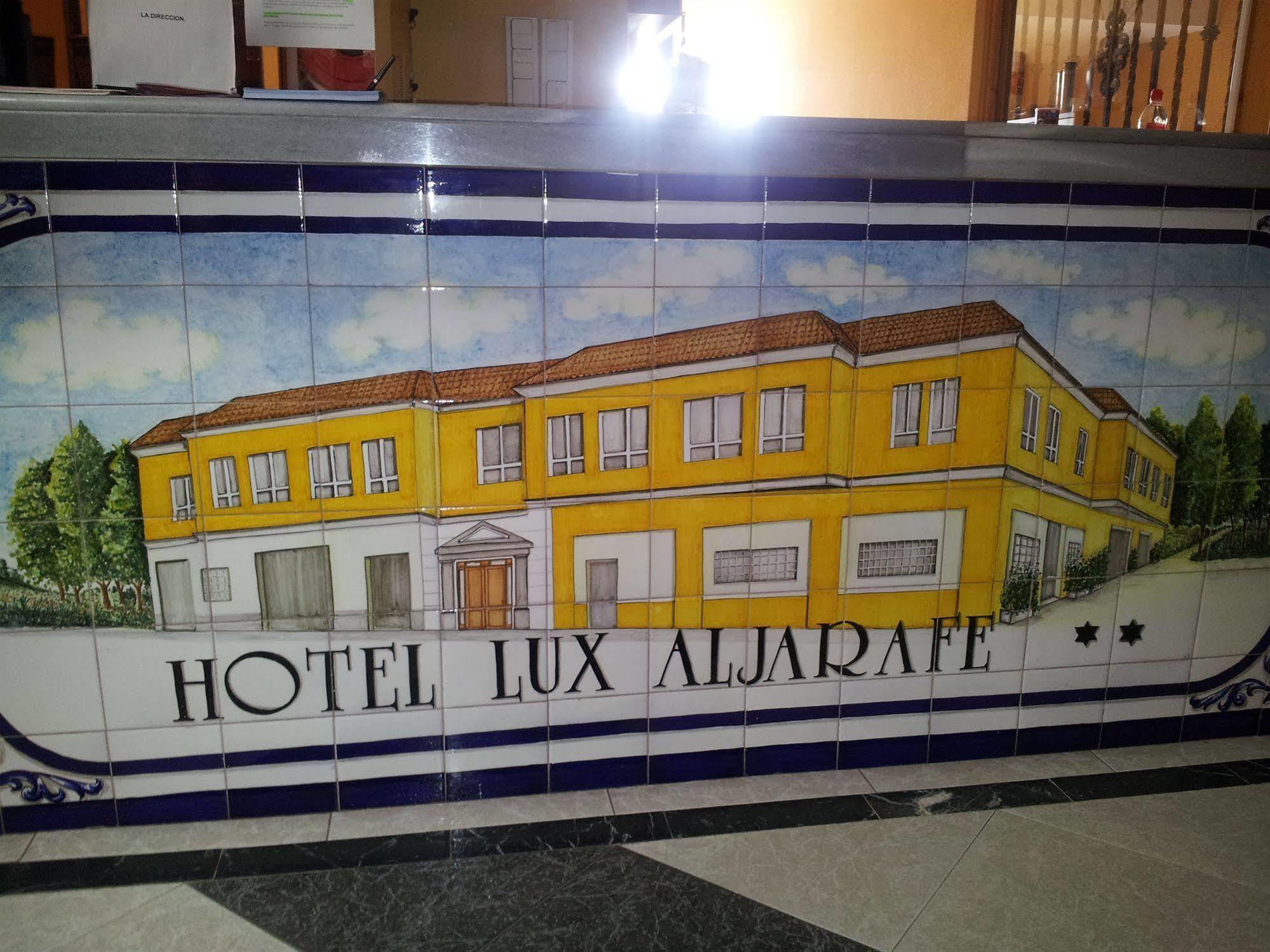 Hotel Lux Aljarafe Μαϊρένα δελ Αλχαράφε Εξωτερικό φωτογραφία